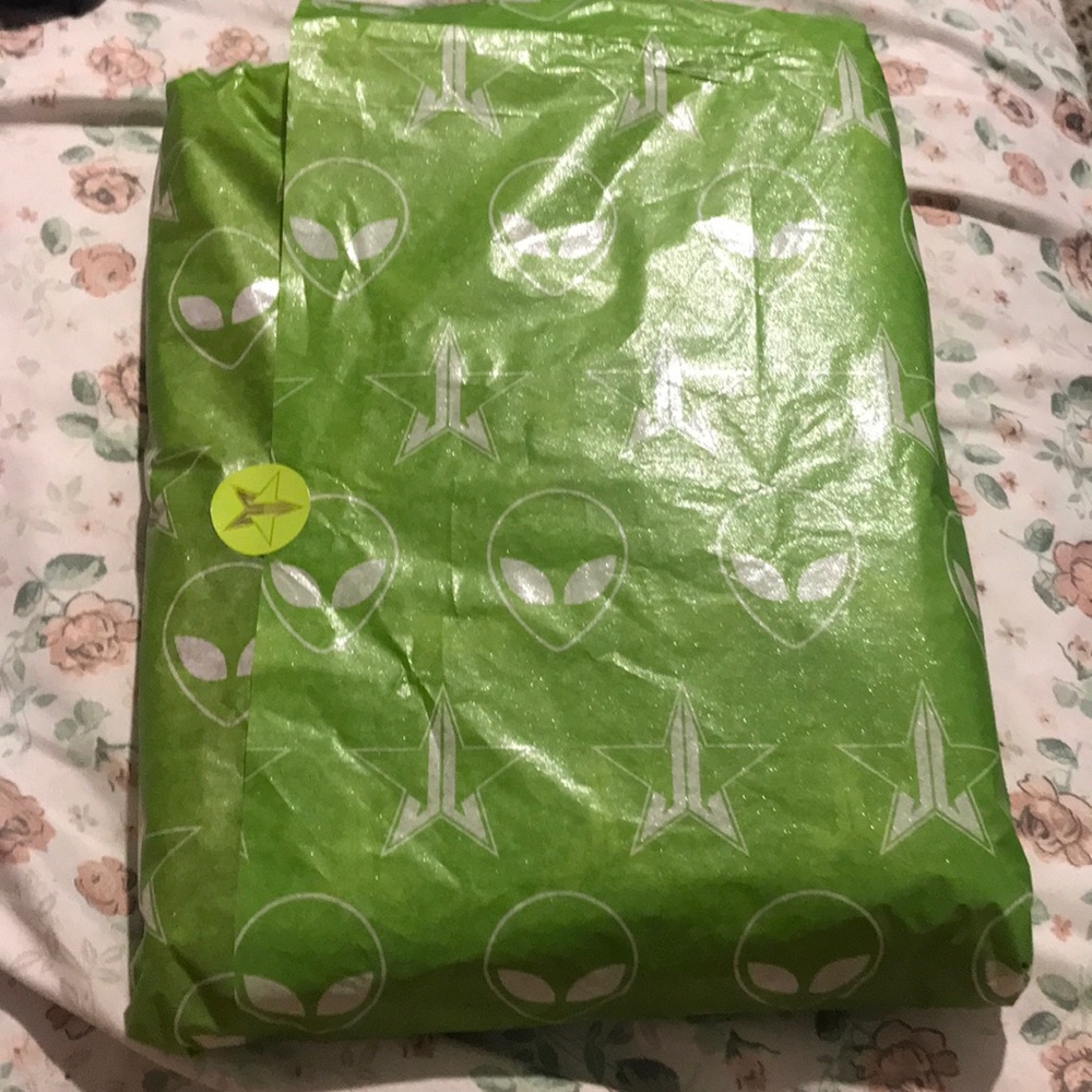 Alien Palette Jeffree Star